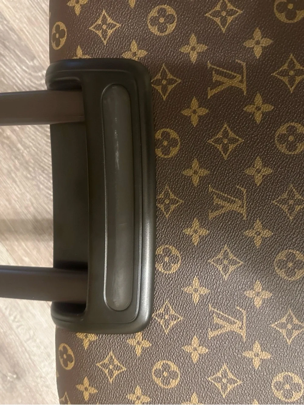 Louis Vuitton Monogram Canvas Travel Organizer - Brown with Gold Hardware - Picture 8 of 15